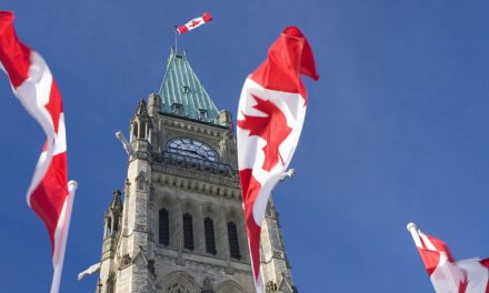 Canadians can now apply for the Canada Emergency Response Benefit 加拿大人现在可以申请加拿大紧急救援补助金 CERB 了